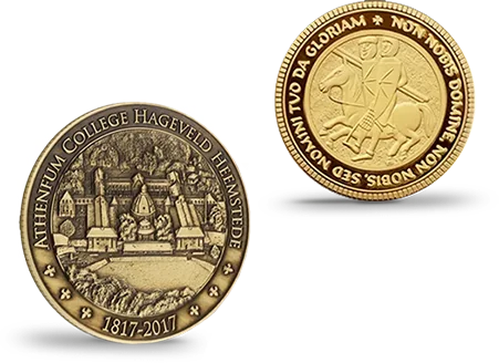 Op maat gemaakte munten met hoogwaardige embossing van gepersonaliseerde ontwerpen